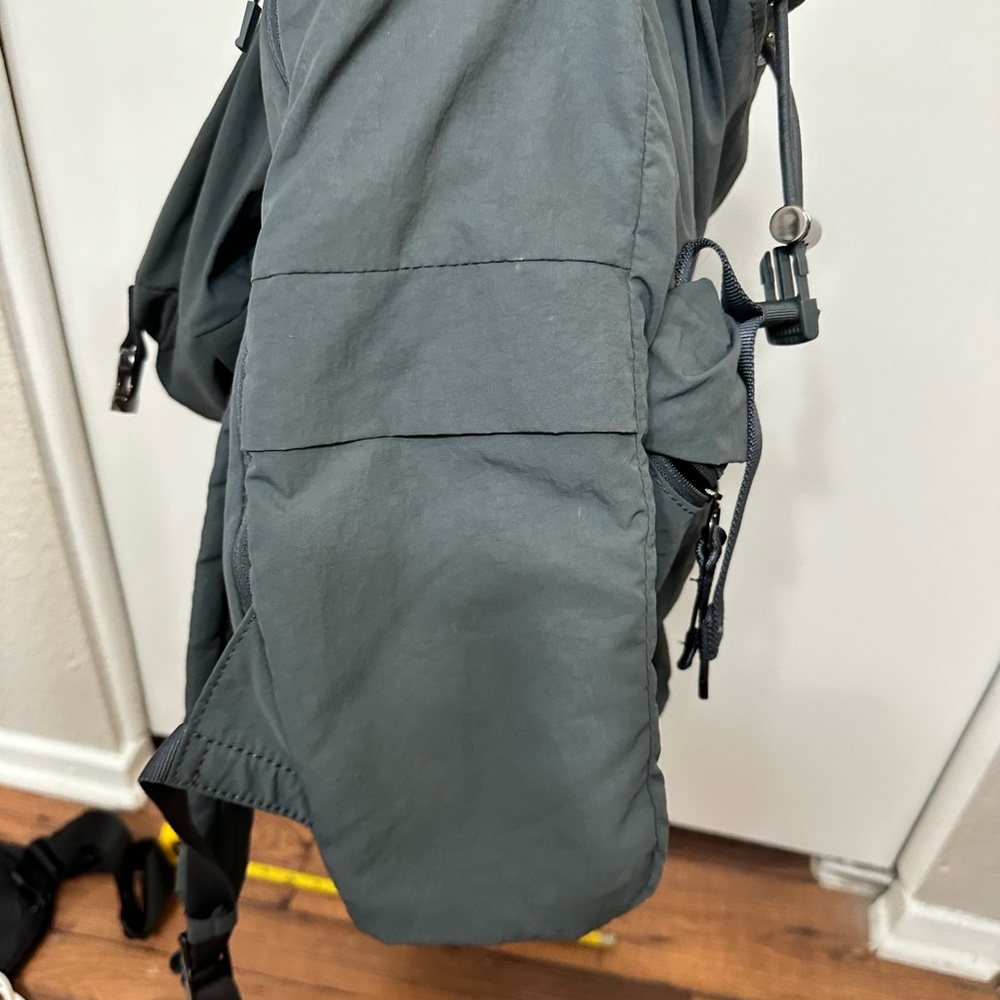 LULULEMON backpack - Picture 6 of 9